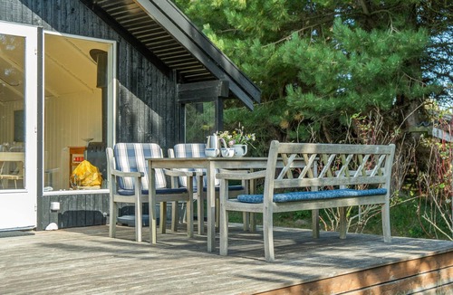 Ristinge House | Beautiful home in Humble with WiFi