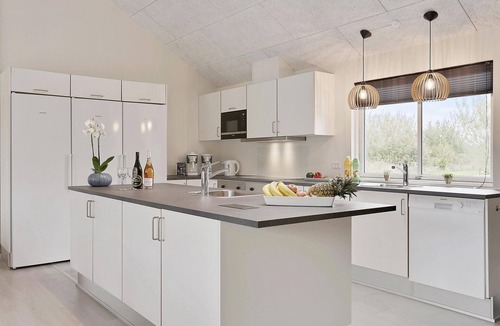 Vaeggerlose House | Beautiful home in Idestrup with sauna