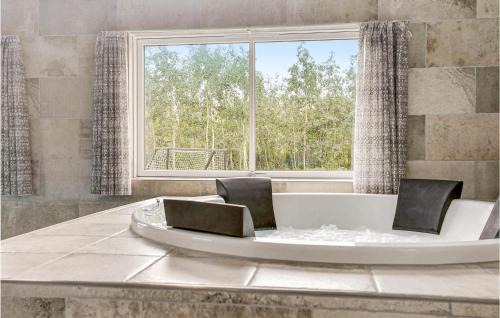 Vaeggerlose House | Beautiful Home In Idestrup With Sauna