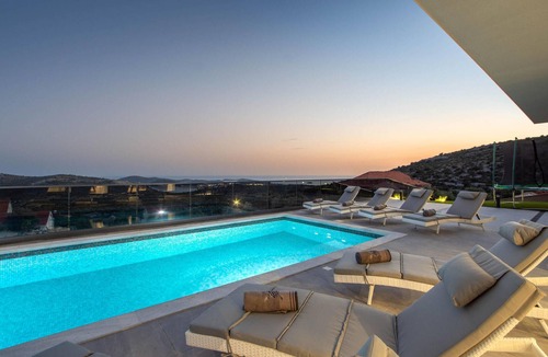 Jarebinjak House | Beautiful home in Jarebinjak