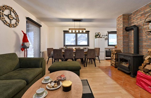 Jasenak House | Beautiful home in Jasenak with WiFi
