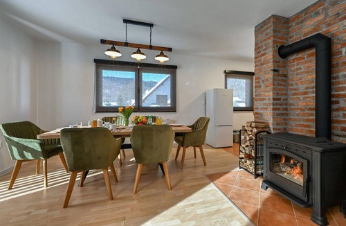 Jasenak House | Beautiful home in Jasenak with WiFi