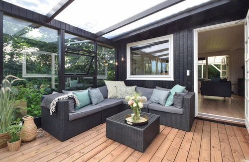 Juelsminde House | Beautiful home in Juelsminde with WiFi