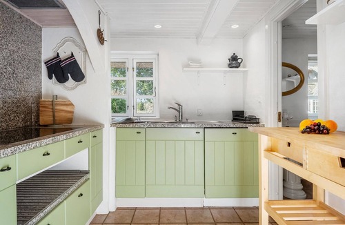Juelsminde House | Beautiful home in Juelsminde with sauna