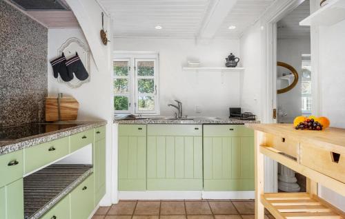 Juelsminde House | Beautiful Home In Juelsminde With Sauna