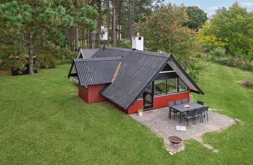 Knebel House | Beautiful home in Knebel