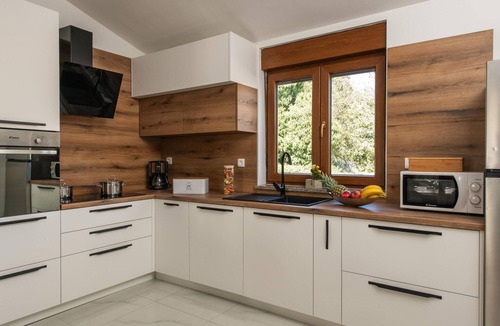 Pinezici House | Beautiful home in Krvavici