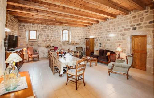 Lablachere House | Beautiful Home In Lablachère With Wifi