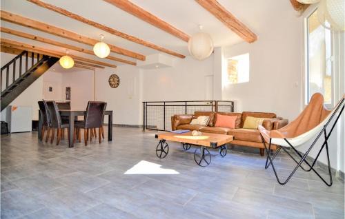 Laudun House | Beautiful Home In Laudun-L'ardoise With Wifi