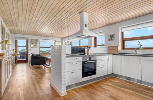 Lemvig House | Beautiful home in Lemvig with house sea view