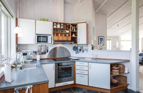 Grønhøj House | Beautiful home in Løkken with sauna