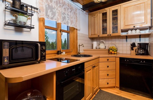 Lovinac House | Beautiful home in Lovinac with sauna