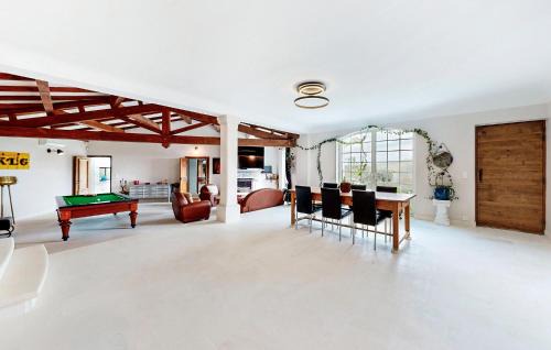 Malataverne House | Beautiful Home In Malataverne