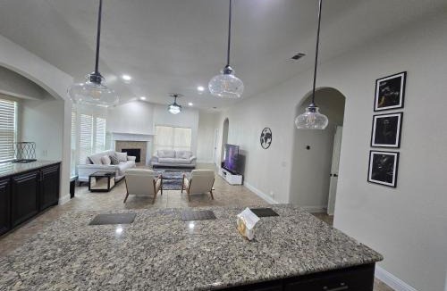 South Arlington House | Beautiful Home in Mansfield