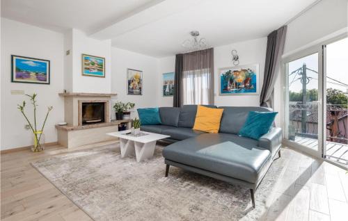 Kuceli House | Beautiful Home In Matulji