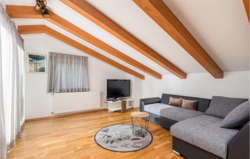 Kuceli House | Beautiful Home In Matulji
