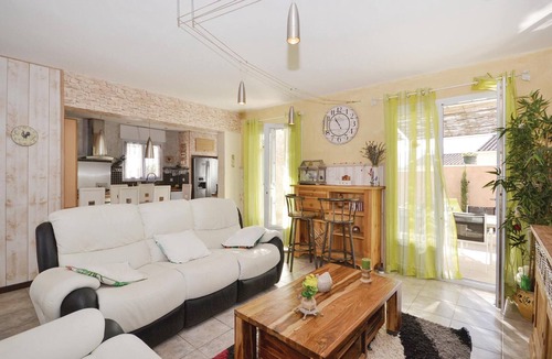 Maubec House | Beautiful home in Maubec