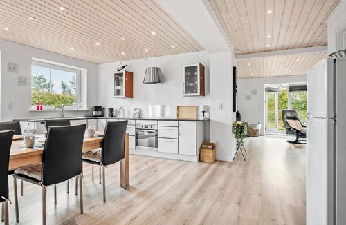 Vejlby Fed House | Beautiful home in Middelfart with WiFi