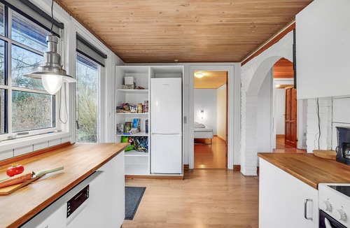 Millinge House | Beautiful home in Millinge with kitchen