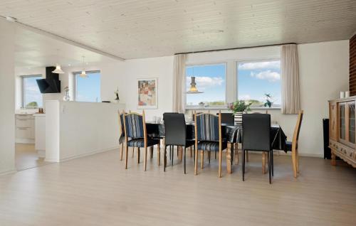 Nykobing Mors House | Beautiful Home In Nykøbing M With Wifi