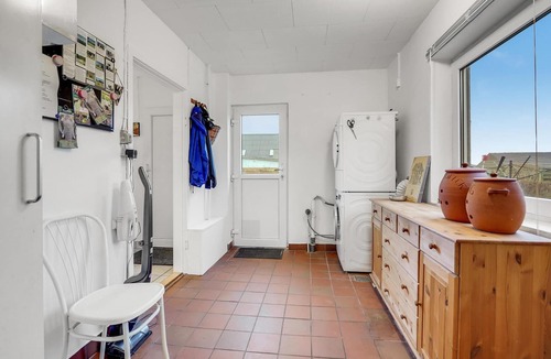 Nakskov House | Beautiful home in Nakskov with kitchen