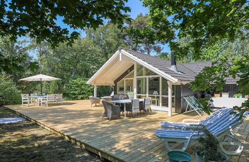 Balka House | Beautiful home in Nexø with kitchen