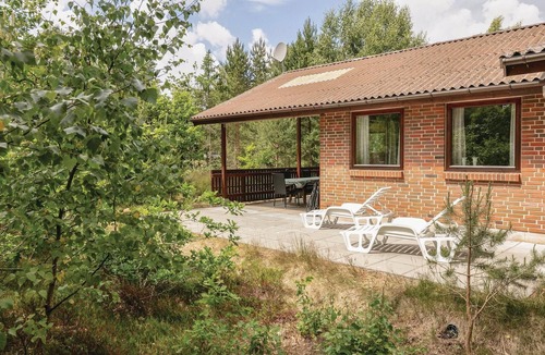 Balka Strand House | Beautiful home in Nexø with kitchen