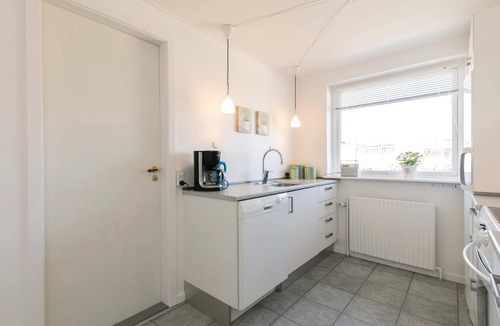 Snogebaek House | Beautiful home in Nexø with kitchen