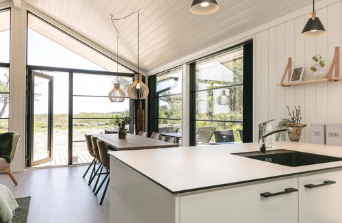 Balka House | Beautiful home in Nexø with WiFi