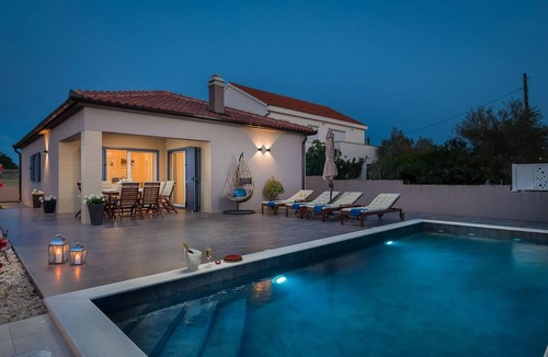 Nin House | Beautiful home in Nin