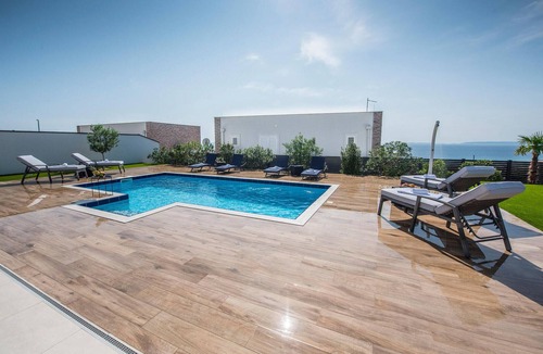 Kolanjski Gajac House | Beautiful home in Novalja
