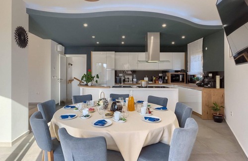 Nova Vas House | Beautiful home in Novigrad with sauna