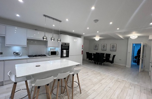 Headington House | Beautiful home in Oxford