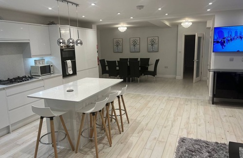 Headington House | Beautiful home in Oxford