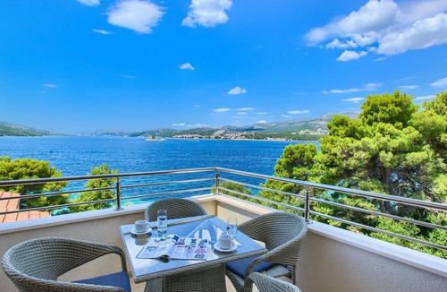 Okrug Donji House | Beautiful home in Okrug Donji
