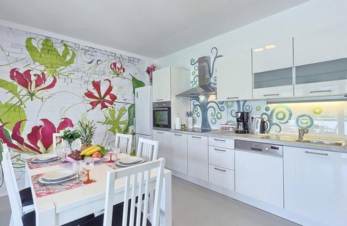 Okrug Donji House | Beautiful home in Okrug Donji