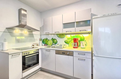 Okrug Donji House | Beautiful home in Okrug Donji