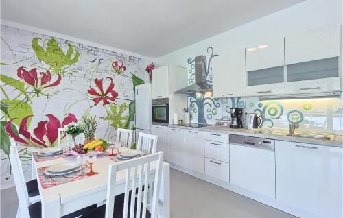 Okrug Donji House | Beautiful Home In Okrug Donji