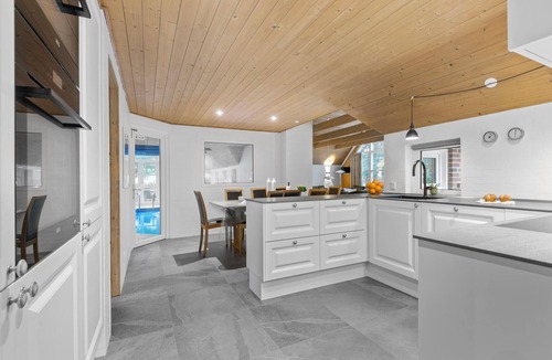 Ho House | Beautiful home in Oksbøl with sauna