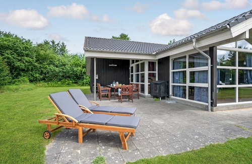 Jegum House | Beautiful home in Oksbøl with WiFi