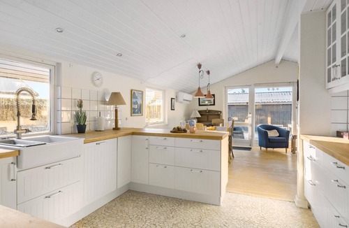 Olsted House | Beautiful home in ølsted with WiFi