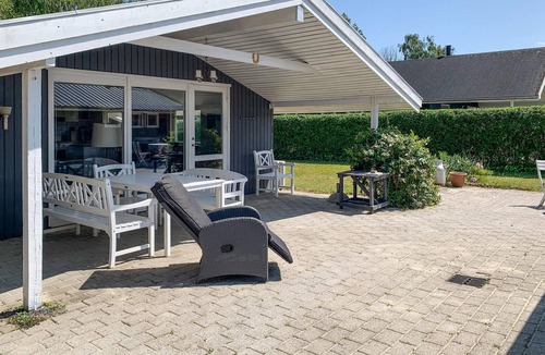 Olsted House | Beautiful home in ølsted with WiFi