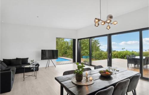 Olsted House | Beautiful Home In Ølsted With Kitchen