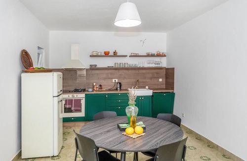 Opuzen House | Beautiful home in Opuzen with WiFi