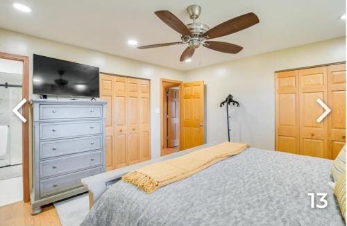 Orland Hills House | Beautiful home in Orland hills!