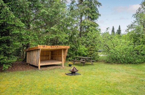 Ørsted House | Beautiful home in ørsted with kitchen