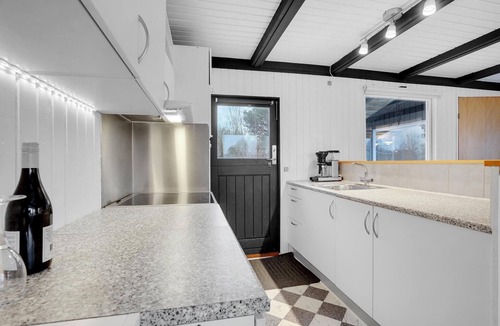 Ørsted House | Beautiful home in ørsted with kitchen
