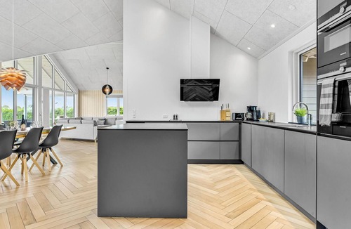 Tørresø House | Beautiful home in Otterup with sauna