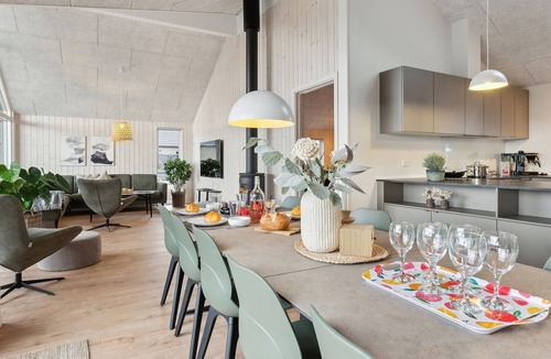 Hasmark Strand House | Beautiful home in Otterup with sauna