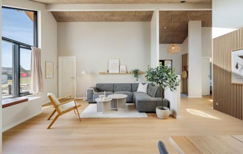 Hasmark Strand House | Beautiful Home In Otterup With Sauna